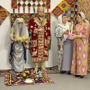 Уберите детей от экранов: что делают узбечки своим мужчинам