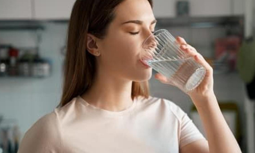 Забудьте о воде натощак! Причина серьёзная