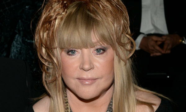 Туфли Аллы Пугачевой выставлены на продажу за один миллион рублей